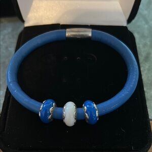 Blue Brighton Woodstock Bracelet with blue and white beads